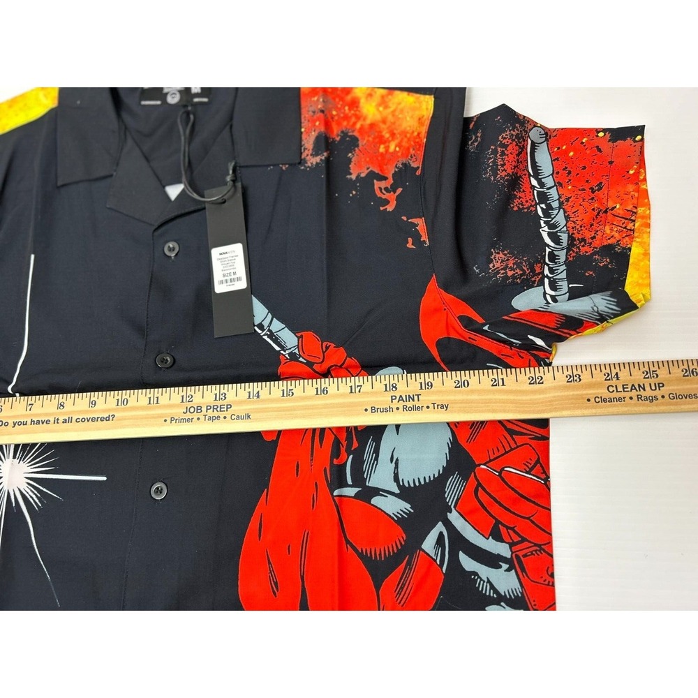 Deadpool Flames Medium Marvel Men's Short Sleeve Woven Top Black - Picture 11 of 12